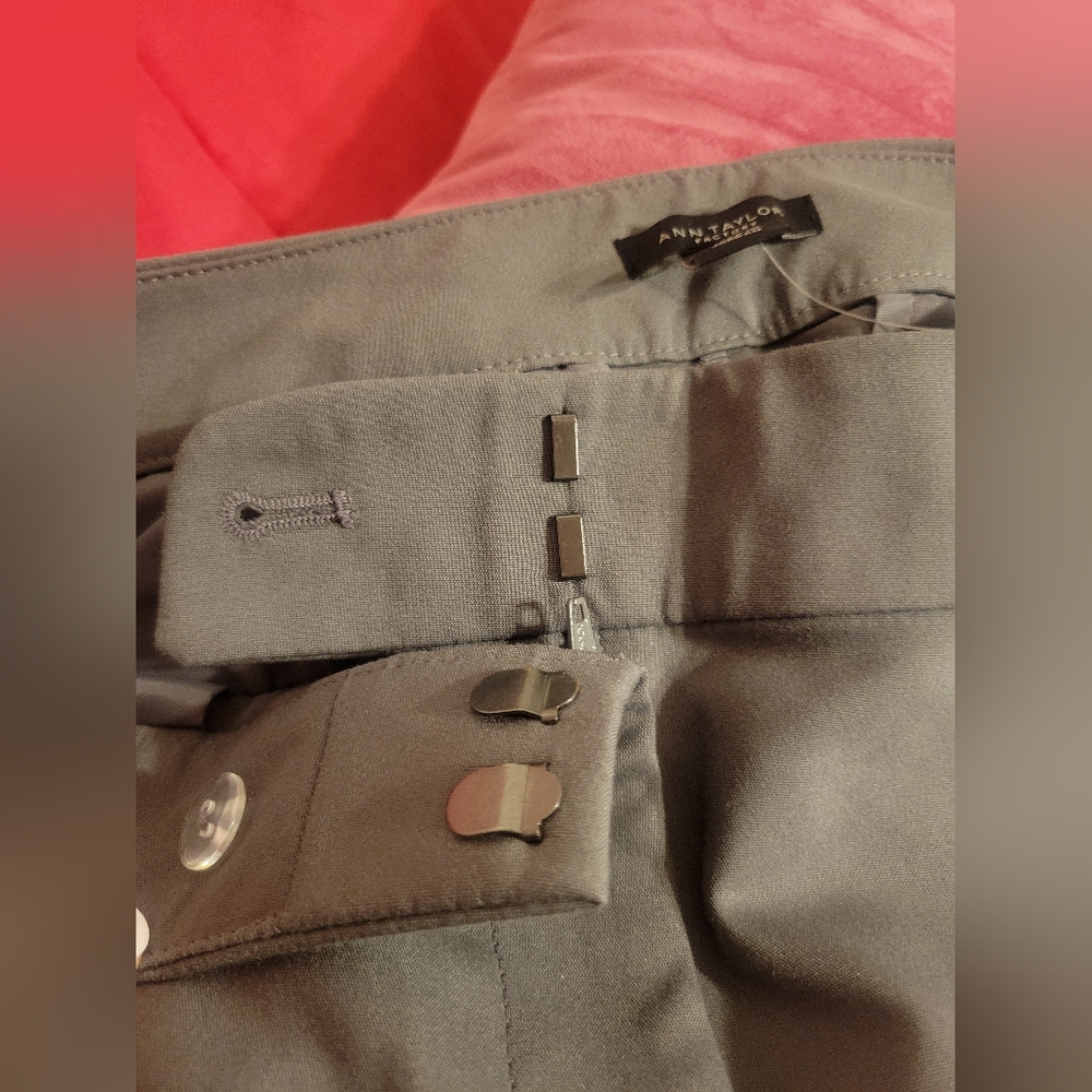NWT Ann Taylor Women's Olive Green Pants - Picture 2 of 8